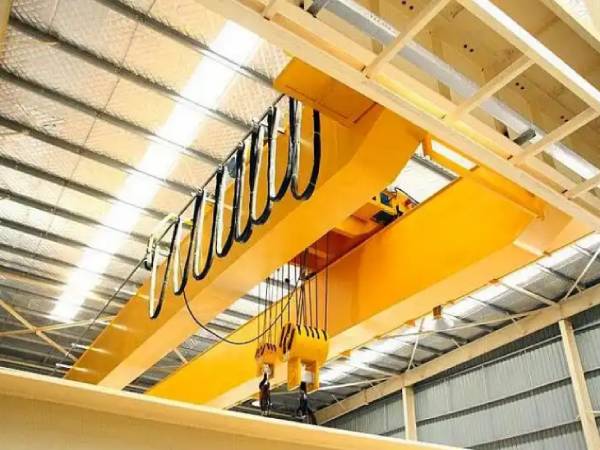 新中式橋式起重機(jī)的**性能如何？